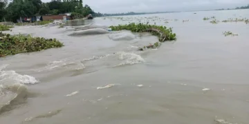 উজানের ঢলে কুড়িগ্রামে বন্যা পরিস্থিতির অবনতি