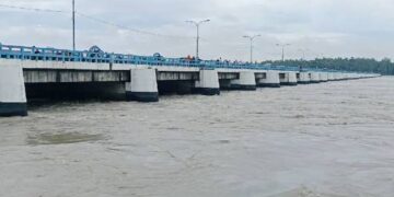 আবারও ফুঁসে উঠছে তিস্তা, লালমনিরহাটে বন্যার শঙ্কা