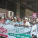 ইসলামী ব্যাংকের সামনে তৃতীয় দিনের মতো অবস্থান ‘গ্রাহক ফোরামের’