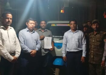 চসিকের নাম ব্যবহারে ইজি বাইক বিক্রি, দুই ম্যাজিস্ট্রেটের যৌথ অভিযানে জব্দ