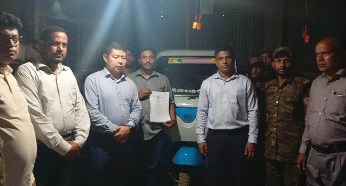 চসিকের নাম ব্যবহারে ইজি বাইক বিক্রি, দুই ম্যাজিস্ট্রেটের যৌথ অভিযানে জব্দ