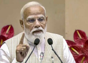 শিক্ষামন্ত্রীর পদত্যাগের দাবি মানা হবে না- মোদী সরকারের স্পষ্ট ঘোষণা