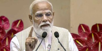 শিক্ষামন্ত্রীর পদত্যাগের দাবি মানা হবে না- মোদী সরকারের স্পষ্ট ঘোষণা