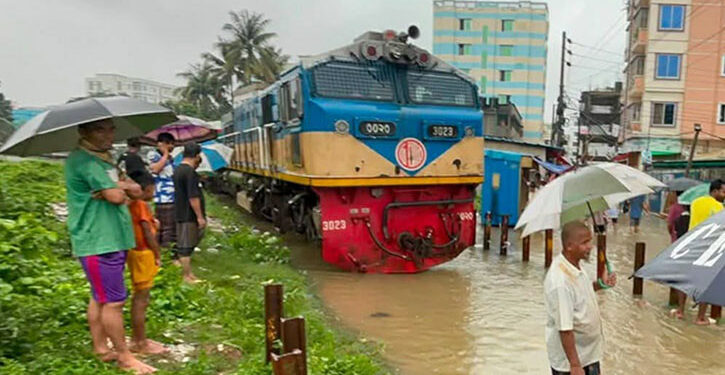 চট্টগ্রামে ২৪ ঘণ্টায় ৩৯৪ মিলিমিটার বৃষ্টি