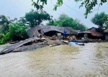 বন্যায় কক্সবাজারে ২৩ মৃত্যু, ক্ষতিগ্রস্ত প্রায় দেড় লাখ মানুষ