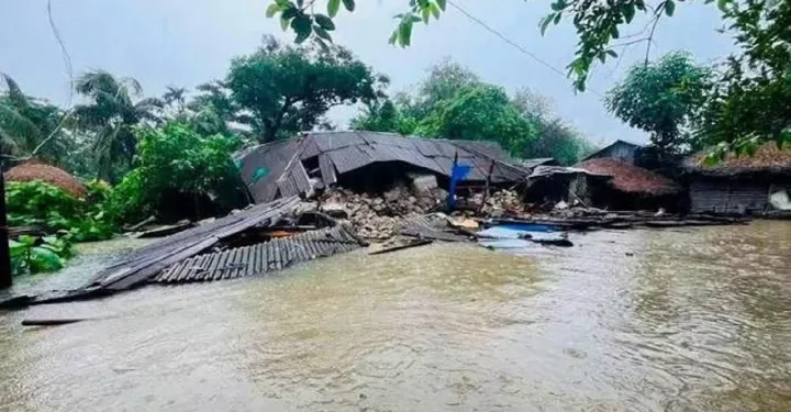 বন্যায় কক্সবাজারে ২৩ মৃত্যু, ক্ষতিগ্রস্ত প্রায় দেড় লাখ মানুষ