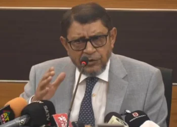 বন্যাকবলিত ১১ জেলার চিকিৎসক-স্বাস্থ্যকর্মীদের ছুটি বাতিল: স্বাস্থ্যমন্ত্রী