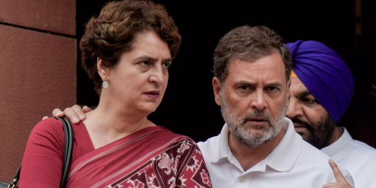 মোদির বাসভবনের সামনে বিক্ষোভকালে রাহুল ও প্রিয়াঙ্কা গান্ধী আটক