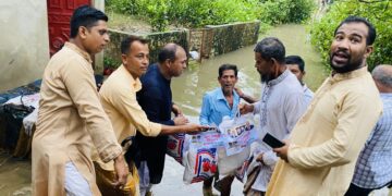 আনোয়ারায় দেড় হাজার পরিবারকে ত্রাণ সামগ্রী দিলেন গাজী মোহাম্মদ ফোরকান