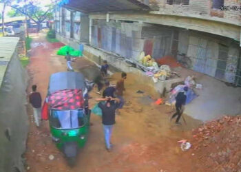 চট্টগ্রামে ২০ লাখ টাকা চাঁদা না পেয়ে নির্মাণাধীন ভবনে হামলা-ভাঙচুর, ককটেল বিস্ফোরণ