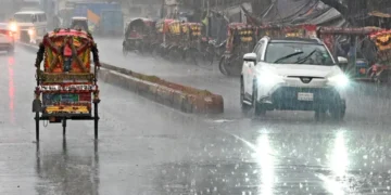 আরও কয়েকদিন থাকতে পারে টানা বৃষ্টি