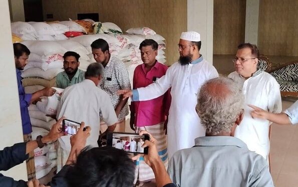 মাস্টার নজির আহমদ ট্রাস্টের ত্রাণ পেল ৩ হাজার পরিবার