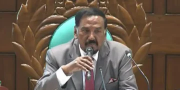 রাষ্ট্রপতির পদত্যাগের গুঞ্জনের মধ্যে সফর সংক্ষিপ্ত করে দেশে ফিরছেন স্পিকার