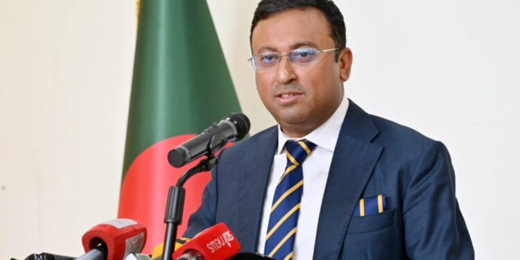 পররাষ্ট্র প্রতিমন্ত্রীর দায়িত্ব পেলেন হুমায়ুন কবির