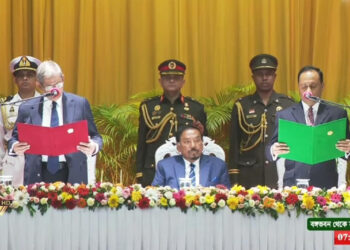 নতুন রাষ্ট্রপতি শপথ নিলেন মির্জা ফখরুল