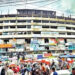 চট্টগ্রামে রিয়াজউদ্দিন বাজার আমতল সিডিএ মার্কেটে অবৈধভাবে পার্কিং দখল করে গড়ে উঠেছে দেড় শতাধিক দোকান