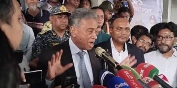 চট্টগ্রাম বন্দর দেশি-বিদেশি যার হাতেই যাক জনগণের স্বার্থ নিশ্চিত হবে: অর্থমন্ত্রী