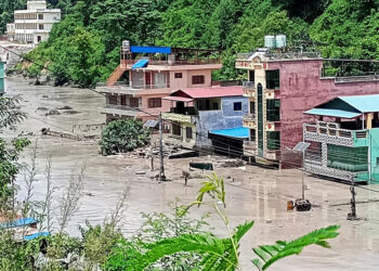 চীন-নেপাল সীমান্তে বন্যায় মৃতের সংখ্যা বেড়ে ৫৫২