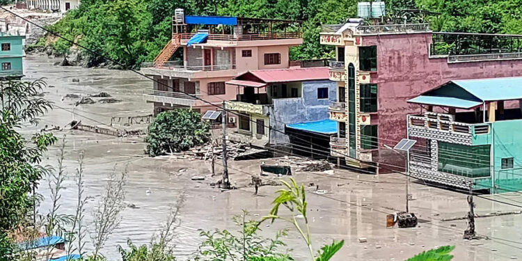 চীন-নেপাল সীমান্তে বন্যায় মৃতের সংখ্যা বেড়ে ৫৫২