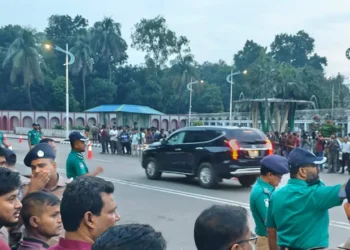 রাষ্ট্রপতির শপথ অনুষ্ঠানে এলেন তিন বাহিনীর প্রধান