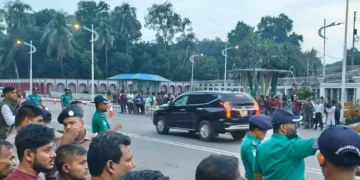 রাষ্ট্রপতির শপথ অনুষ্ঠানে এলেন তিন বাহিনীর প্রধান