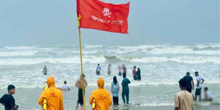 বঙ্গোপসাগরে নিম্নচাপ বাংলাদেশে কি হানবে আঘাত; বাড়তে পারে বৃষ্টি বা গরম